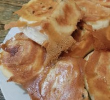 Cabbage and Pork Steam Bun