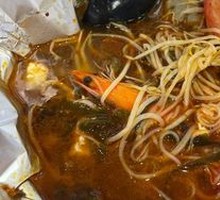 Family Feast Rice Noodles