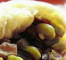 Bean Pork Bun
