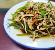 Bell Pepper and Tofu Skin Stir-Fry