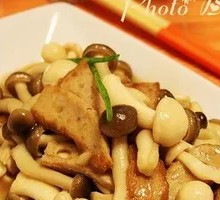 Mushroom Stir-Fry with Pork