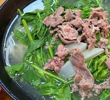 Freshly Blanched Sliced Beef Rice Noodles