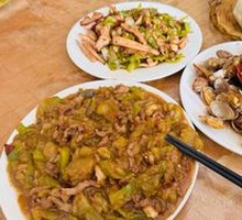 Spicy Stir-Fried Clams