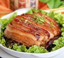 Preserved Vegetable Braised Pork