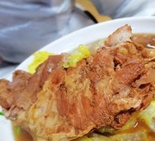 Cabbage Pork Knuckle and Rib Rice