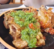 Spicy Pepper-Infused Pork Bones