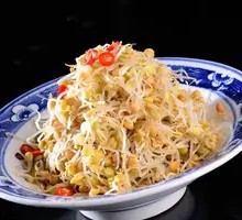 Bean Sprout Stir-Fry with Pork