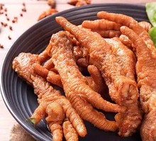 Five-Spice Chicken Feet in Fresh Soup