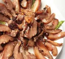 BoNia Pork Head Meat