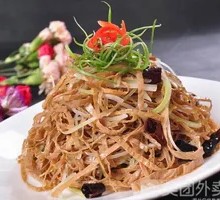 Stir-fried Black Tofu Skin Salad