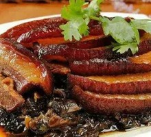 Preserved Vegetable Braised Pork Rice Bowl