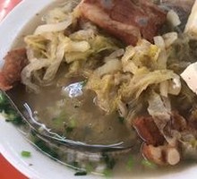 Pork Ribs with Sour Cabbage