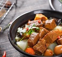 Braised Beef and Radish in Clay Pot