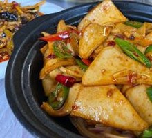 Spicy Pot-Braised Tofu with Leaves