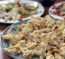 Deep-Fried Mushrooms in Large Plate