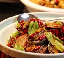 Spicy Stir-fried Live Baby Abalone