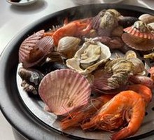 Steamed Seafood in Large Pot