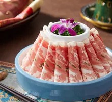 Freshly Sliced Lamb Leg Meat