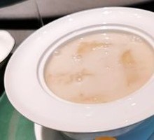 Hand-ground Almond Juice with Golden Gills