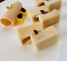Pineapple Cake