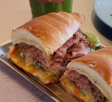 Grilled Beef Cheese Sandwich