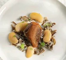 Pigeon with Mulberry and Port Wine