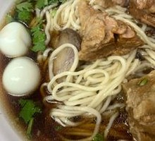 Braised Pork Rib Noodles