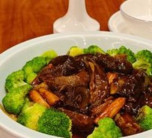 Braised Sea Cucumber with Green Onion