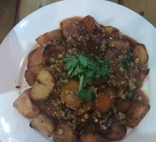 Minced Pork with Small Potatoes