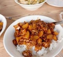 Braised Chicken Leg Rice Bowl