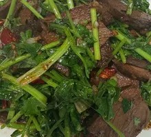 Stir-fried Donkey Meat with Coriander