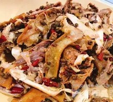 Spicy Hand-Torn Chicken with Sichuan Peppercorns
