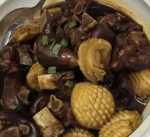 Pig Trotter and Abalone Stew