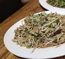 Spicy Stir-Fried Organic Bean Sprouts