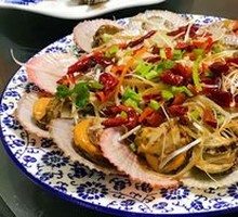 Spicy Stir-Fried Clams