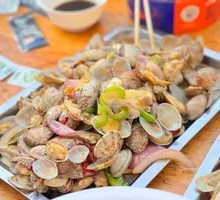 Spicy Stir-Fried Clams