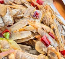 Spicy Stir-Fried Clams
