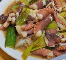 Scallion Stir-fried Octopus