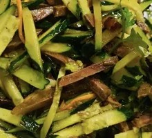 Cucumber and Beef Stir-Fry Salad
