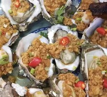 Garlic Steamed Oysters