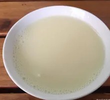 Freshly Ground Red Date Soy Milk
