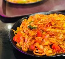 Tomato and Egg Fried Noodles
