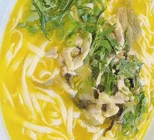 Sour Cabbage and Pork Noodles