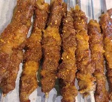 Charcoal-grilled Lamb Skewers