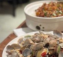 Spicy Stir-Fried Clams