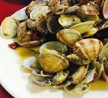 Spicy Stir-Fried Clams
