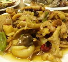 Laoshan Mushroom Stir-Fried with Pork
