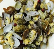 Spicy Stir-Fried Clams