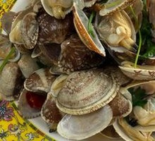 Spicy Stir-Fried Clams