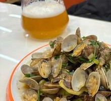Spicy Stir-Fried Clams
